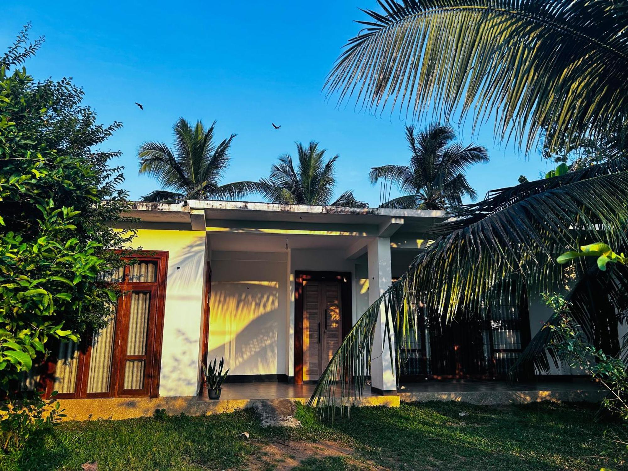 Windy Villa Полоннарува Экстерьер фото